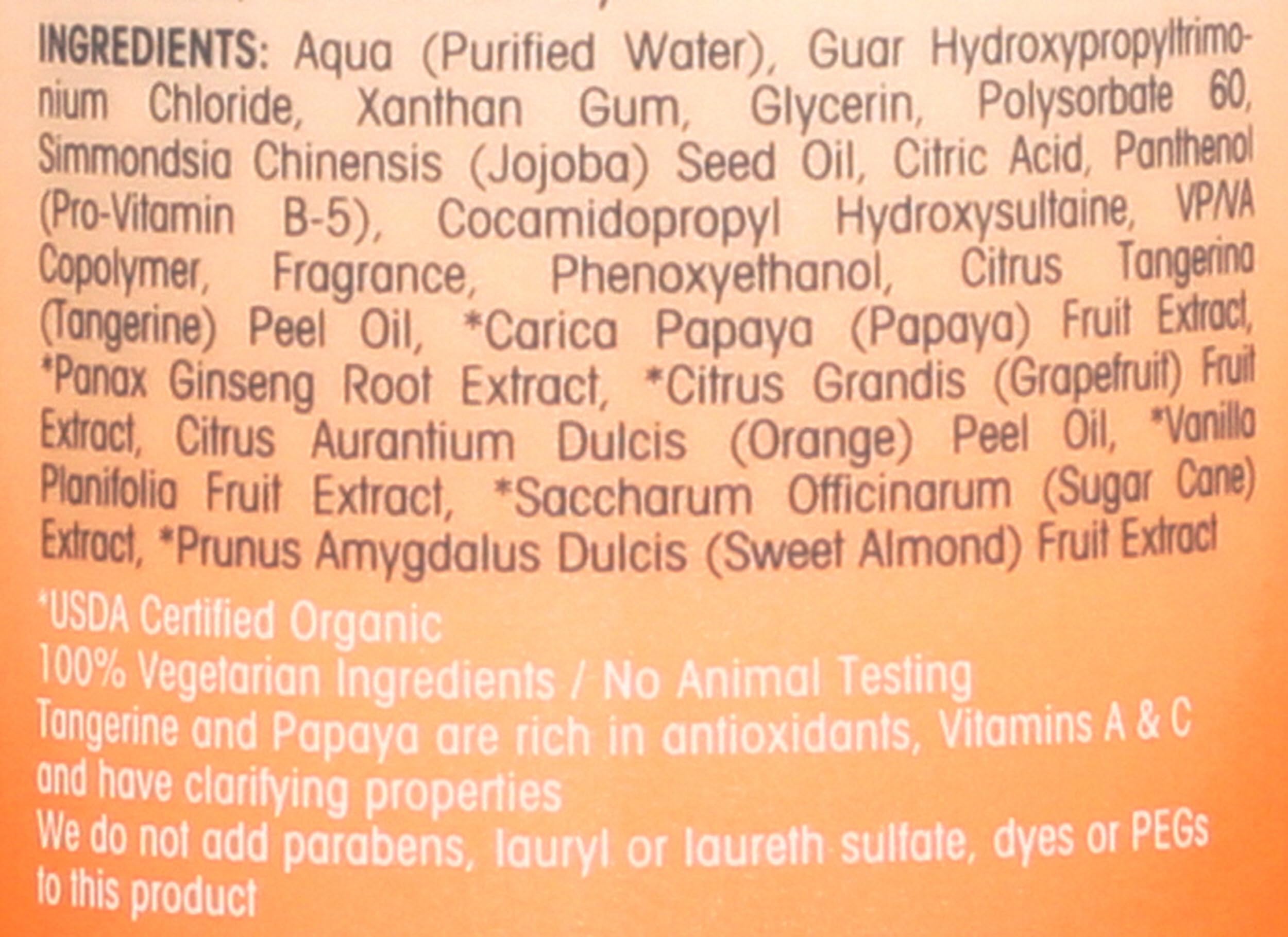 Definición de rizos con GIOVANNI 2Chic Mousse de Volumen Máximo.
