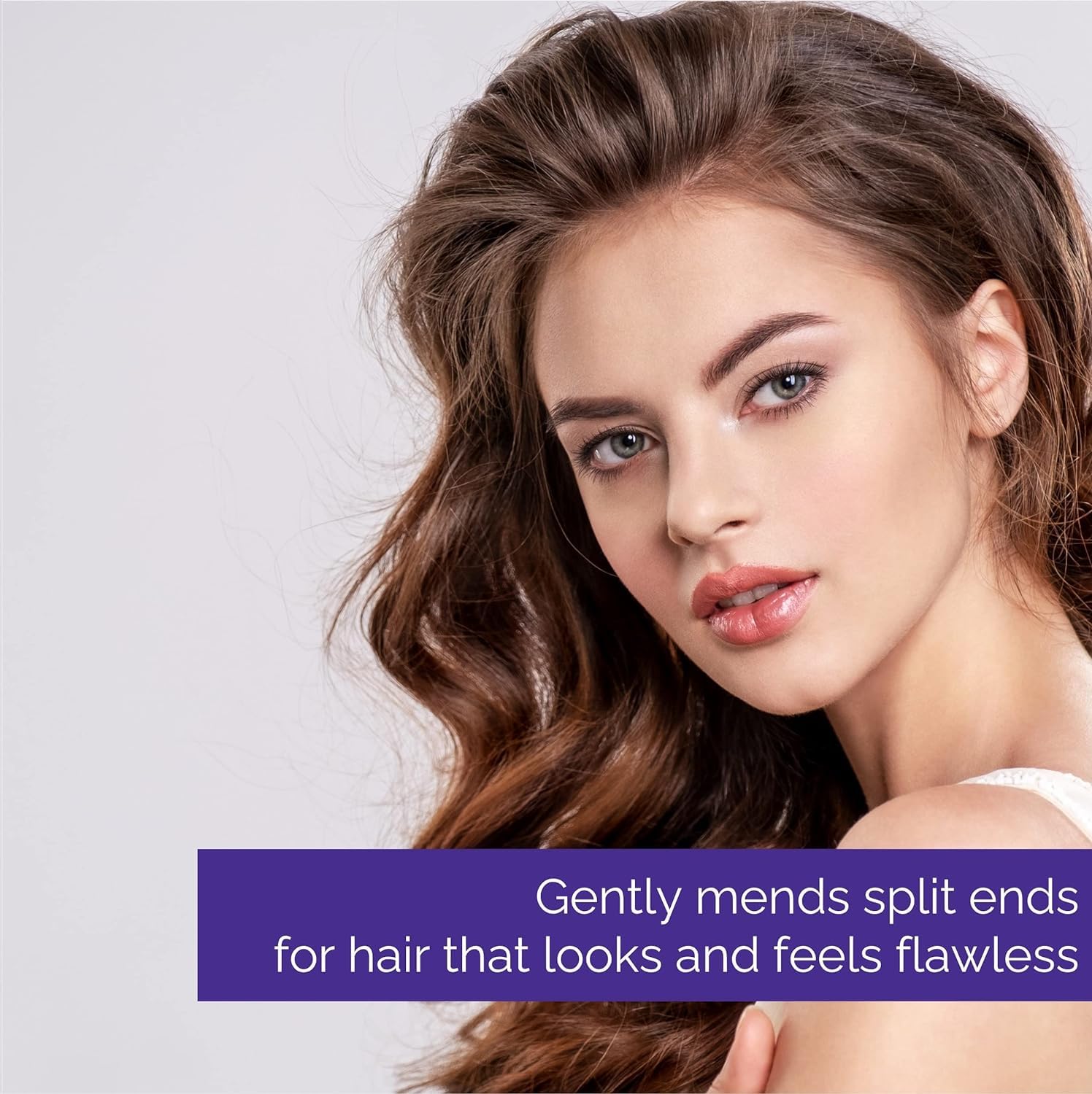 GIOVANNI 2chic poción reparadora, aplica en manos para controlar el frizz en el cabello.