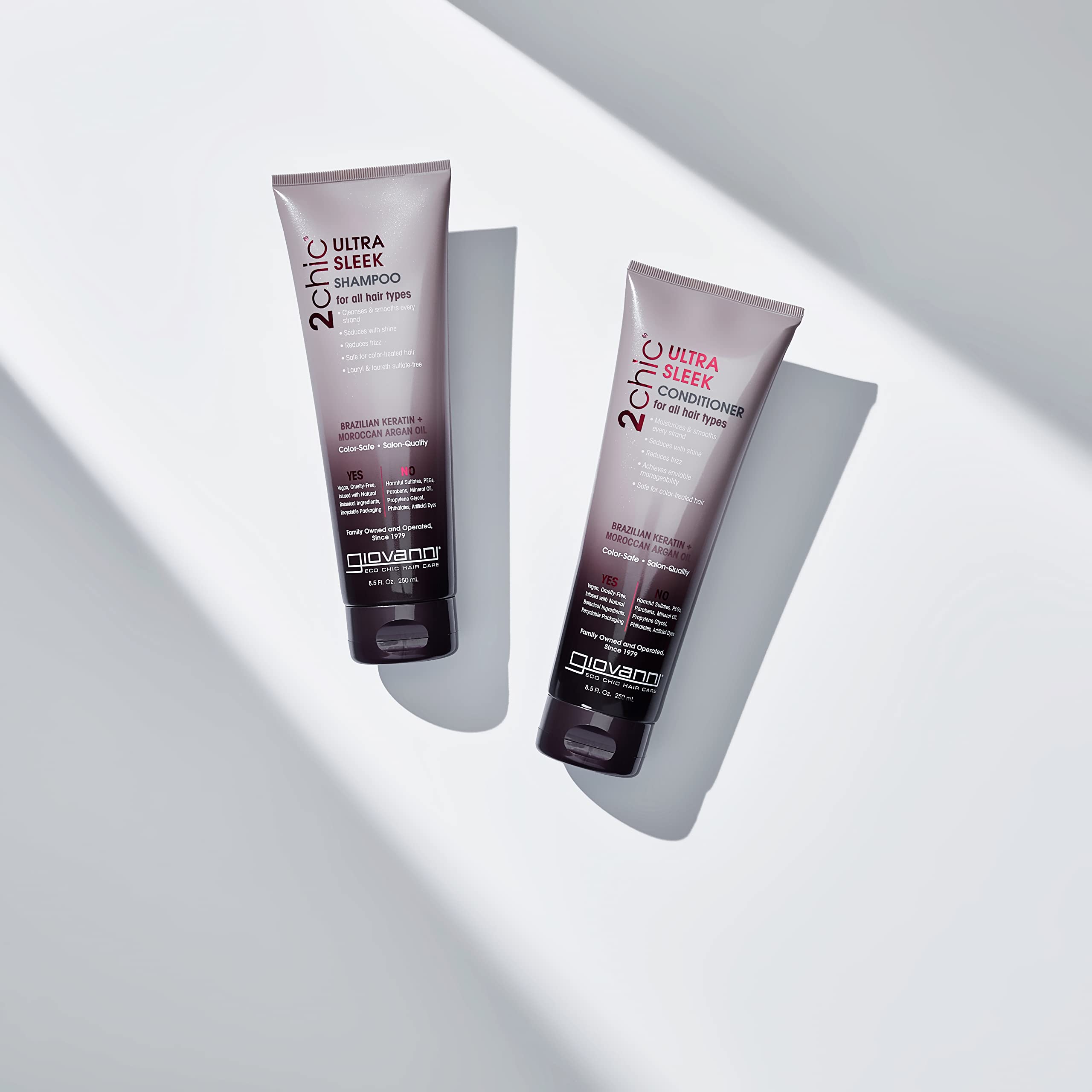 GIOVANNI 2chic Ultra-Sleek Shampoo, brillo suave sin resecar.