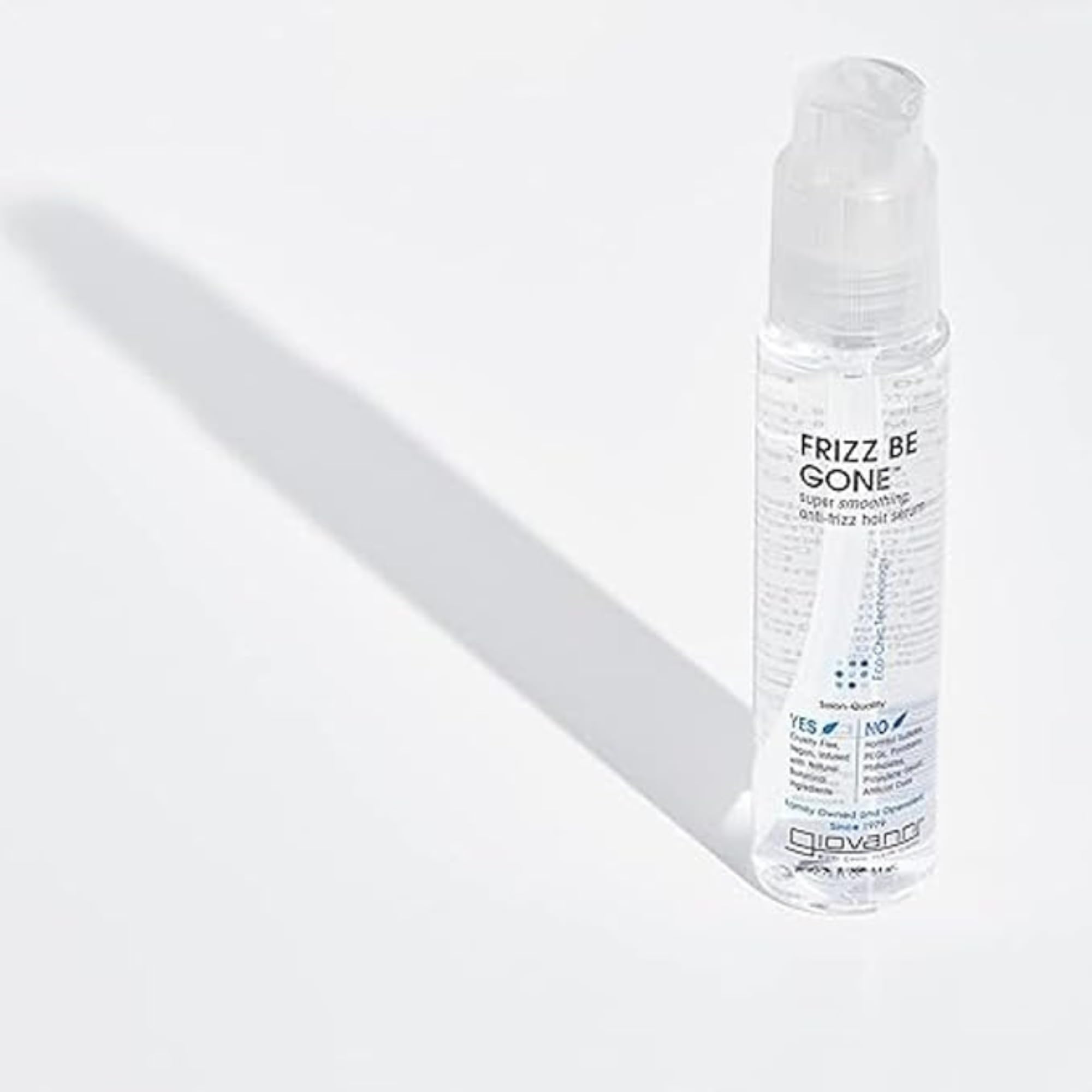 Brillo sutil realzado por Giovanni Eco Chic Frizz Be Gone