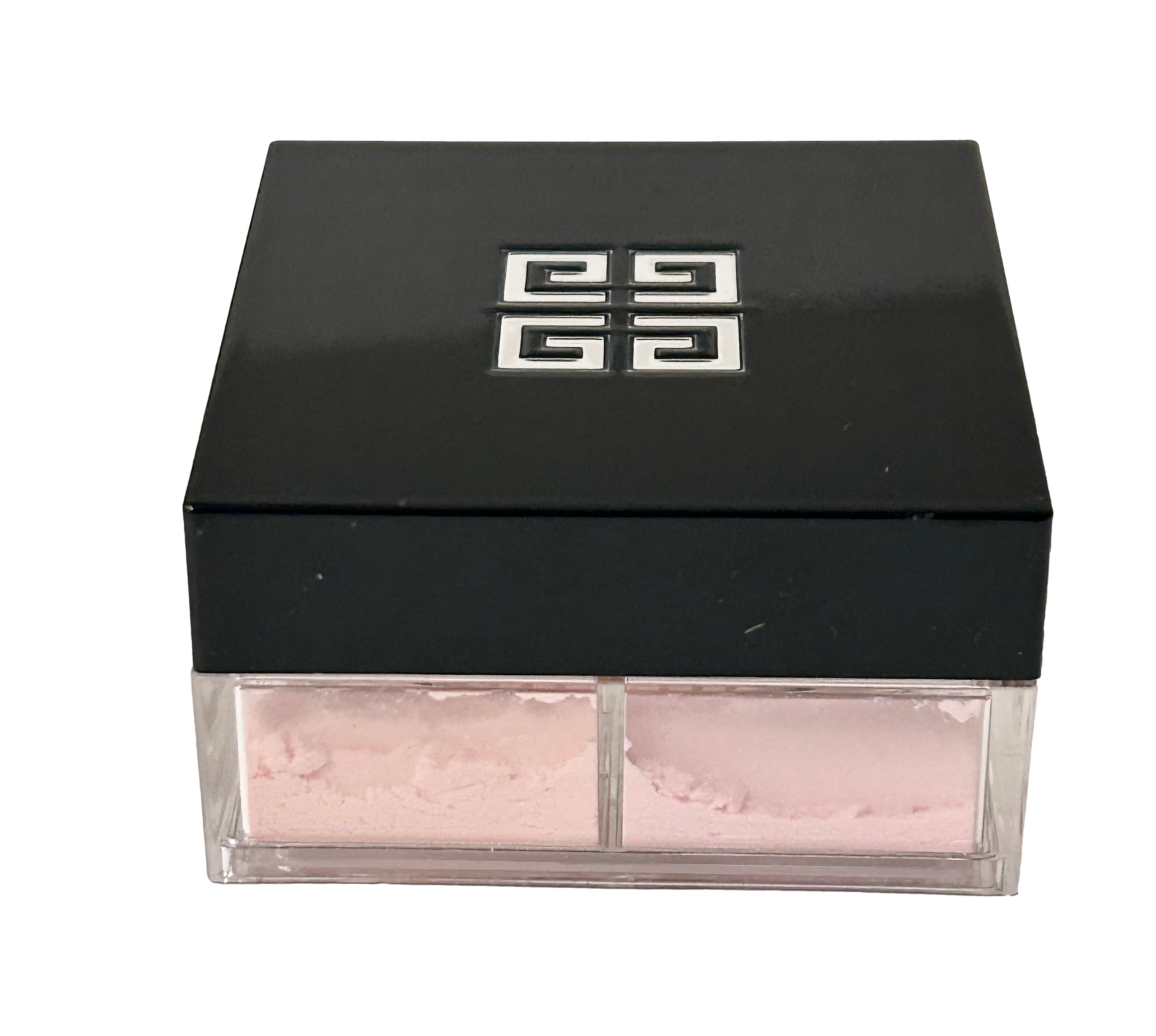 Uso diario con Givenchy Prisme Libre polvo suelto para retoques.