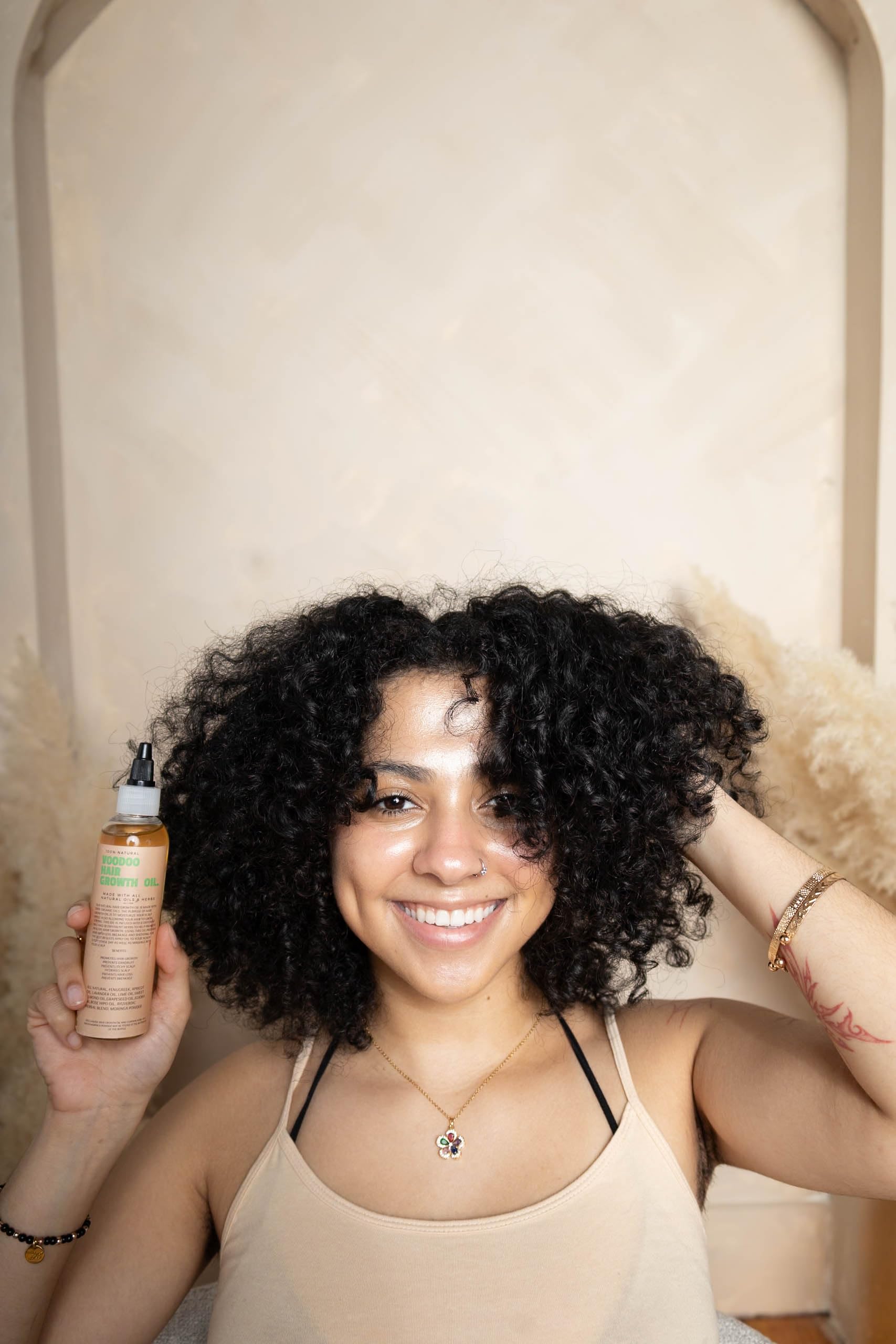 Glossed by Nae Voodoo: aceite de ricino para fortalecimiento del cabello.