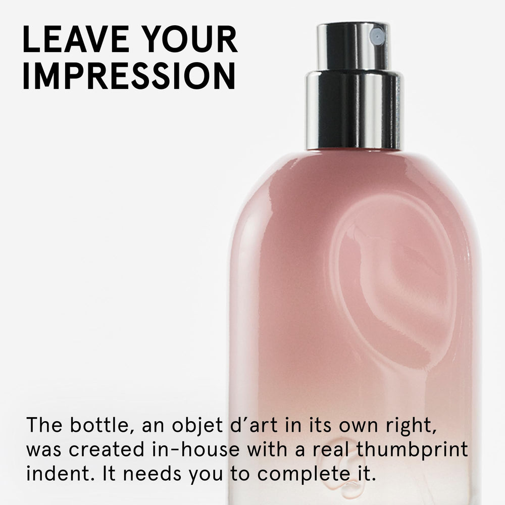 Glossier You ambrette and ambrox base create warm tones
