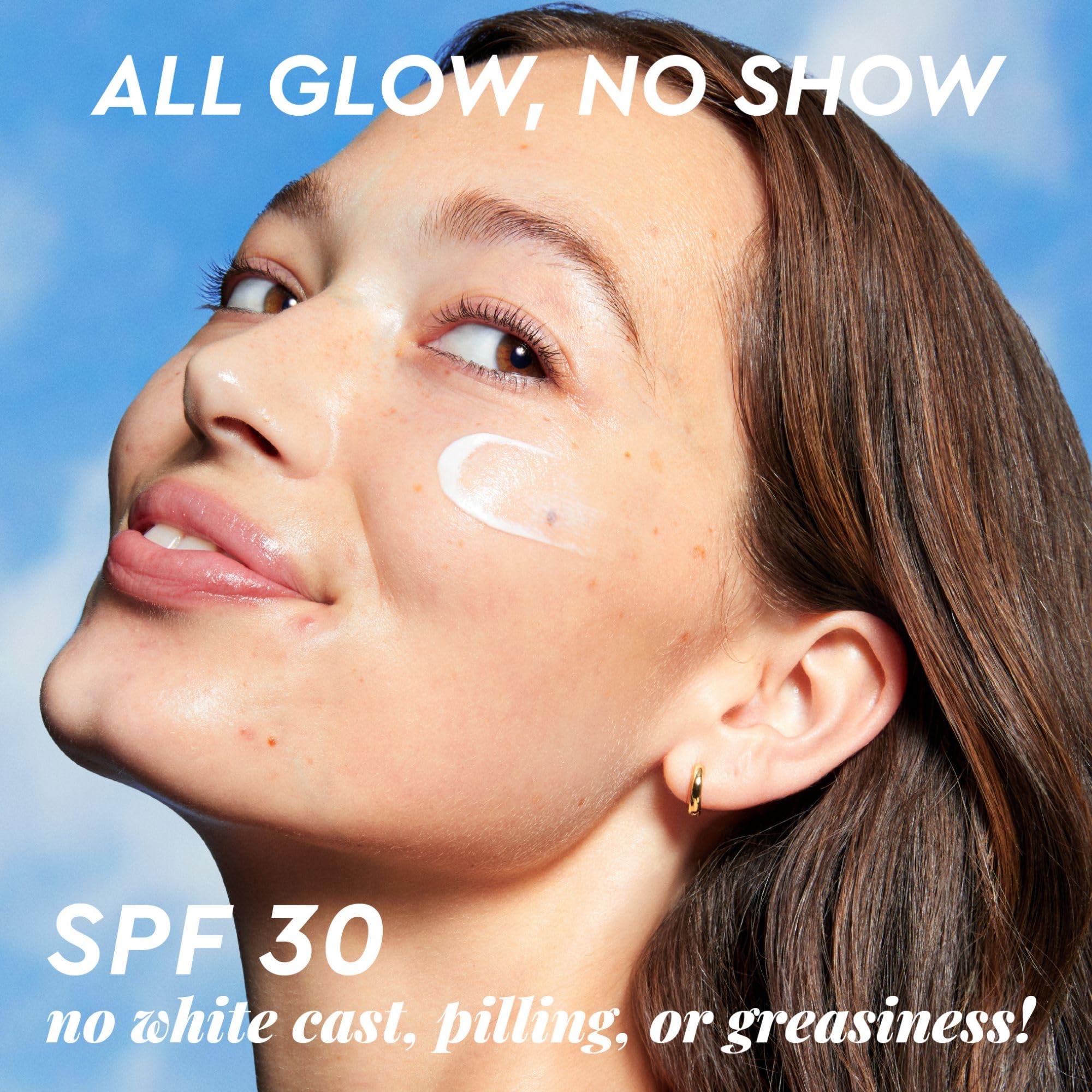 Under-makeup use showing primed glow for flawless finish.