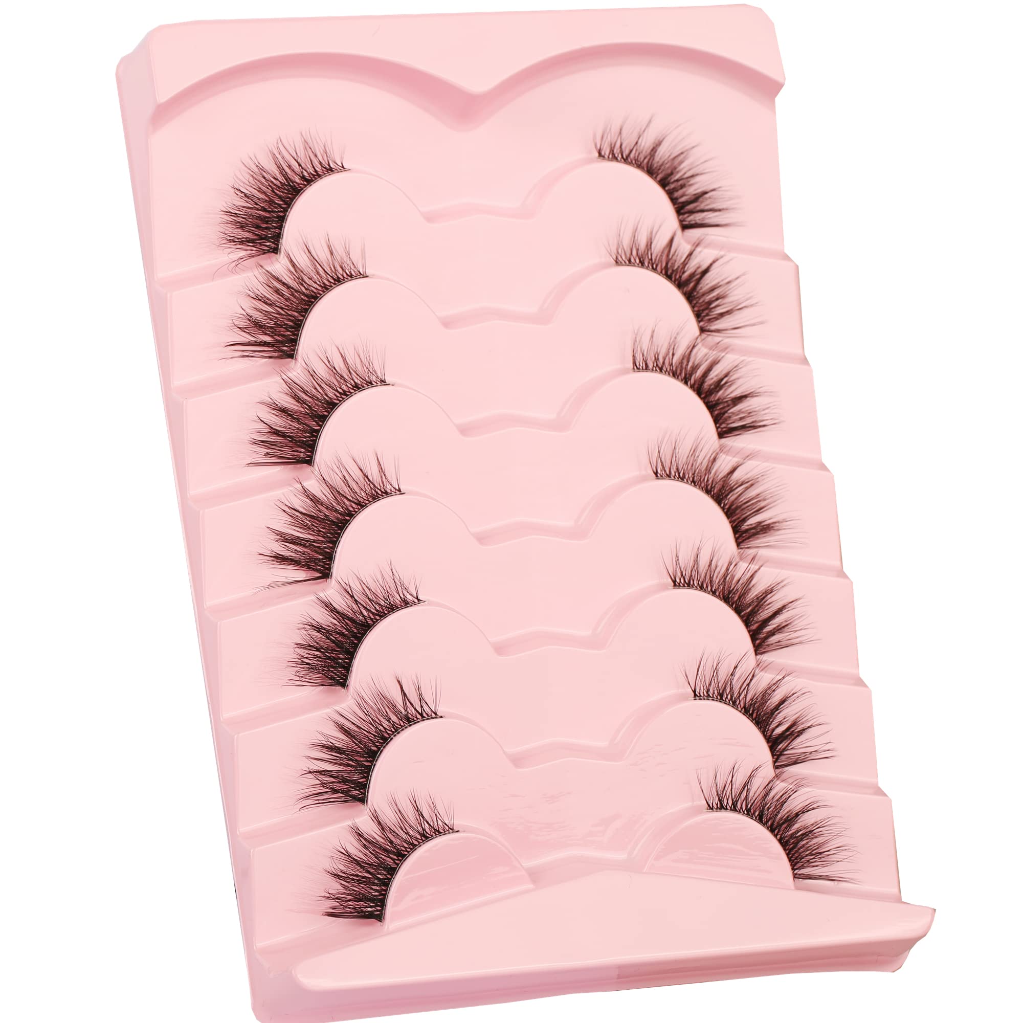 Gmagictobo cat-eye lashes create definition at outer corners.