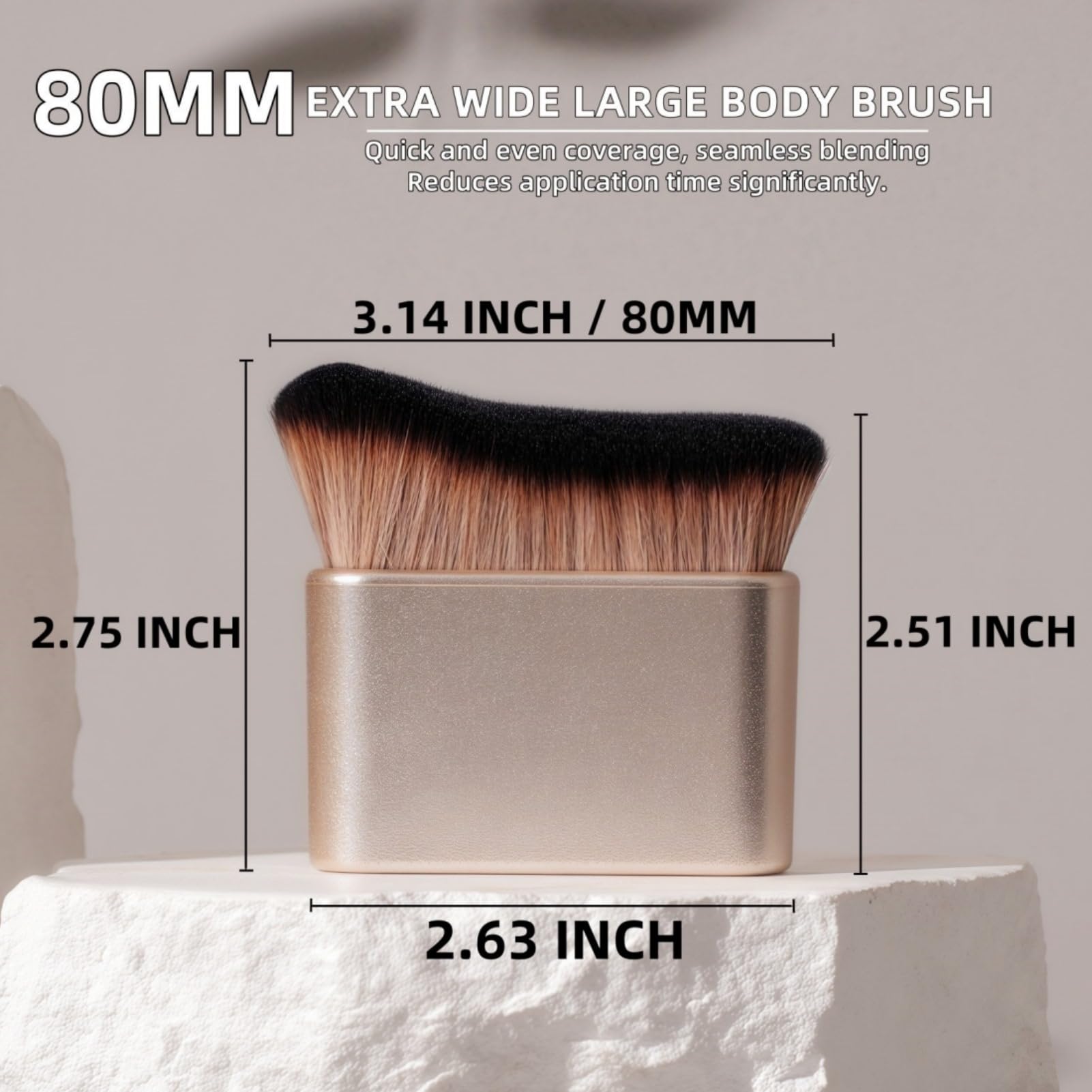 Goerti Large Bronzer Brush angle and shape for even foundation and self-tanner blending.
