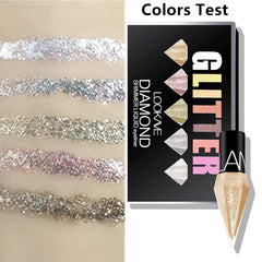 Go Ho Glitter Liquid Eyeliner Shiny Gold delivers glamorous shimmer for evening looks.