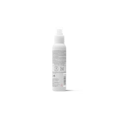 Goldwell StyleSign Smoothing Serum Spray fine mist demonstrates even distribution and frizz protection.