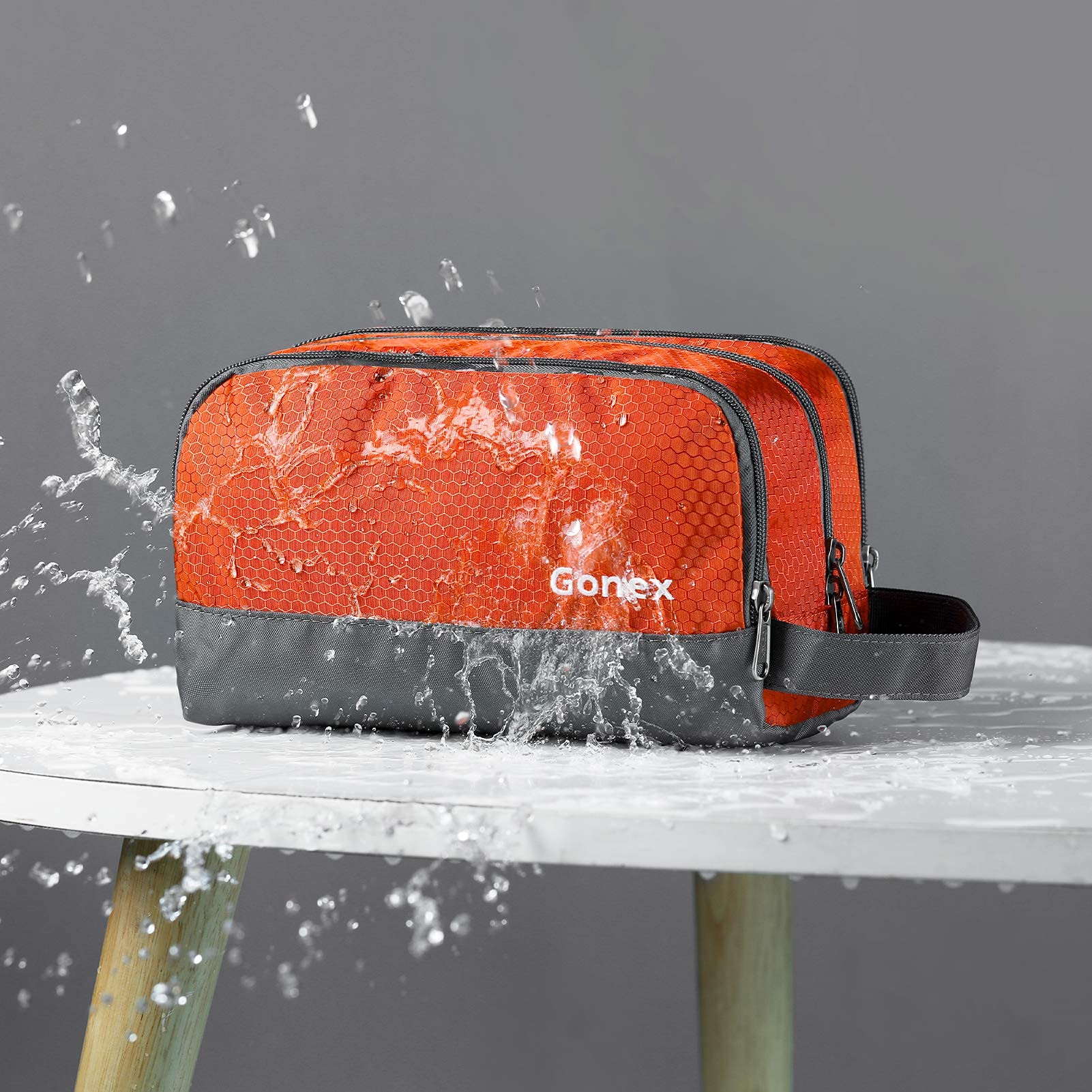 Gonex travel bag close-up with durable zipper closure for secure packing.
