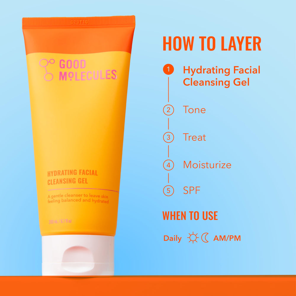 Good Molecules gel limpiador hidratante, aplica en manos para espuma suave.