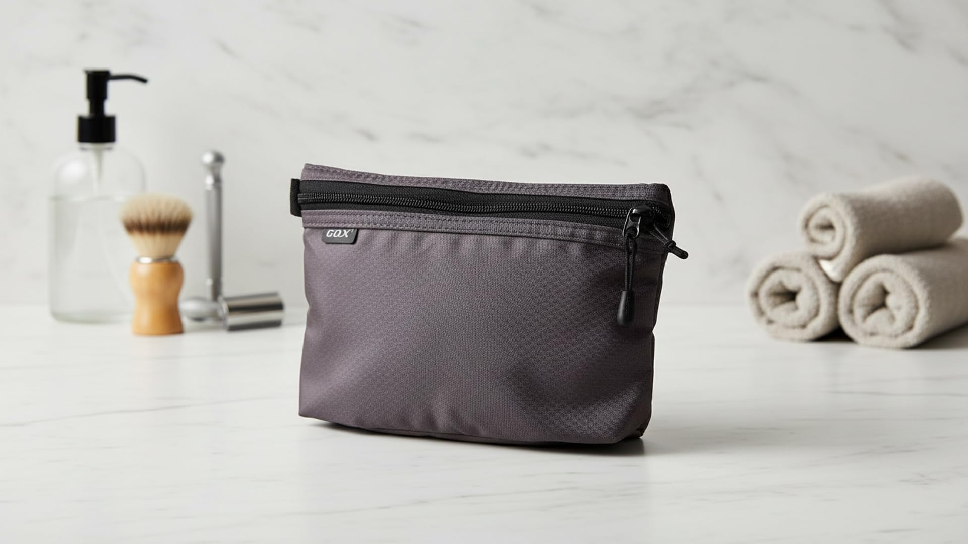 GOX Dopp Kit zipper closure close-up showing quality hardware
