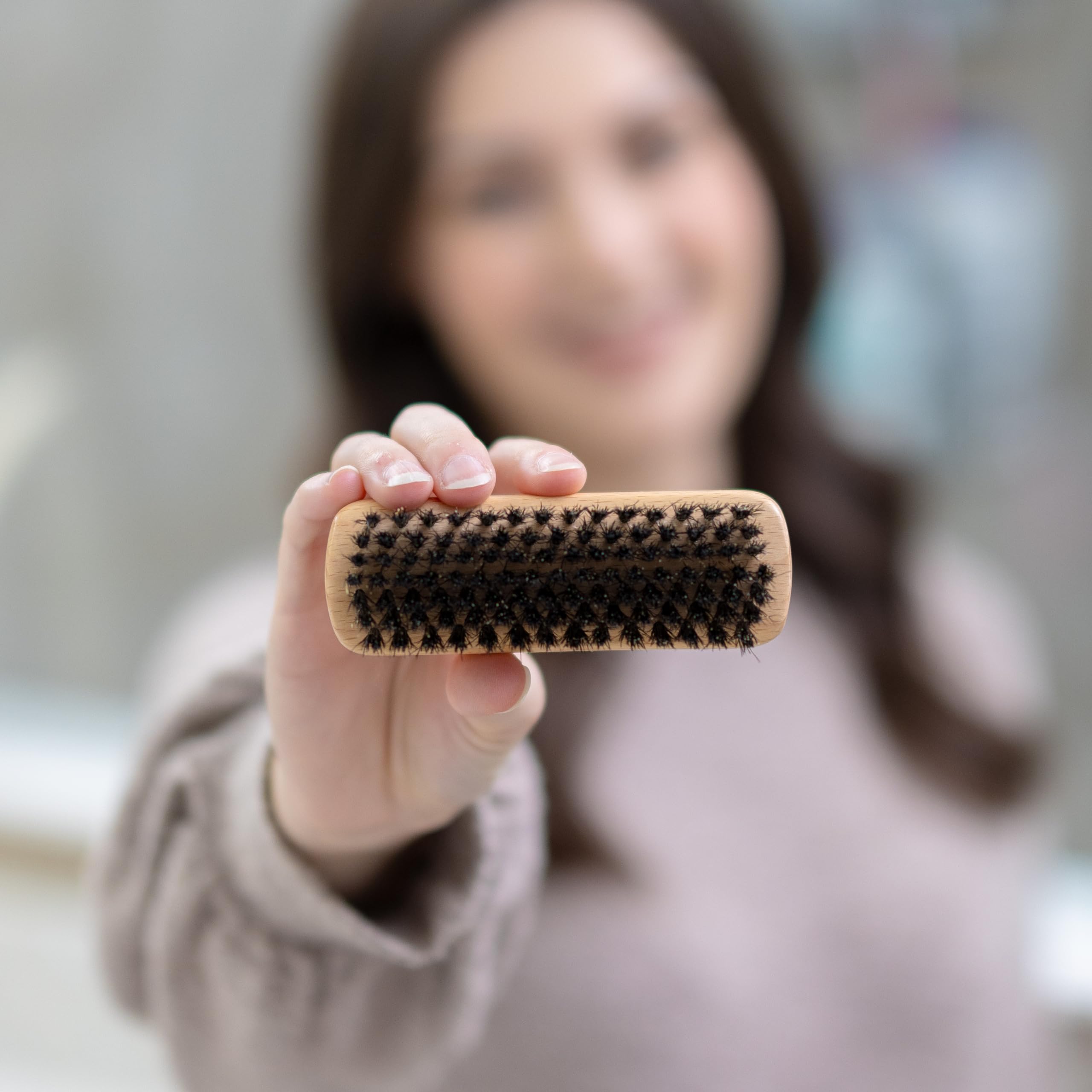 GranNaturals salon-quality finish at home with easy, quick styling sessions.