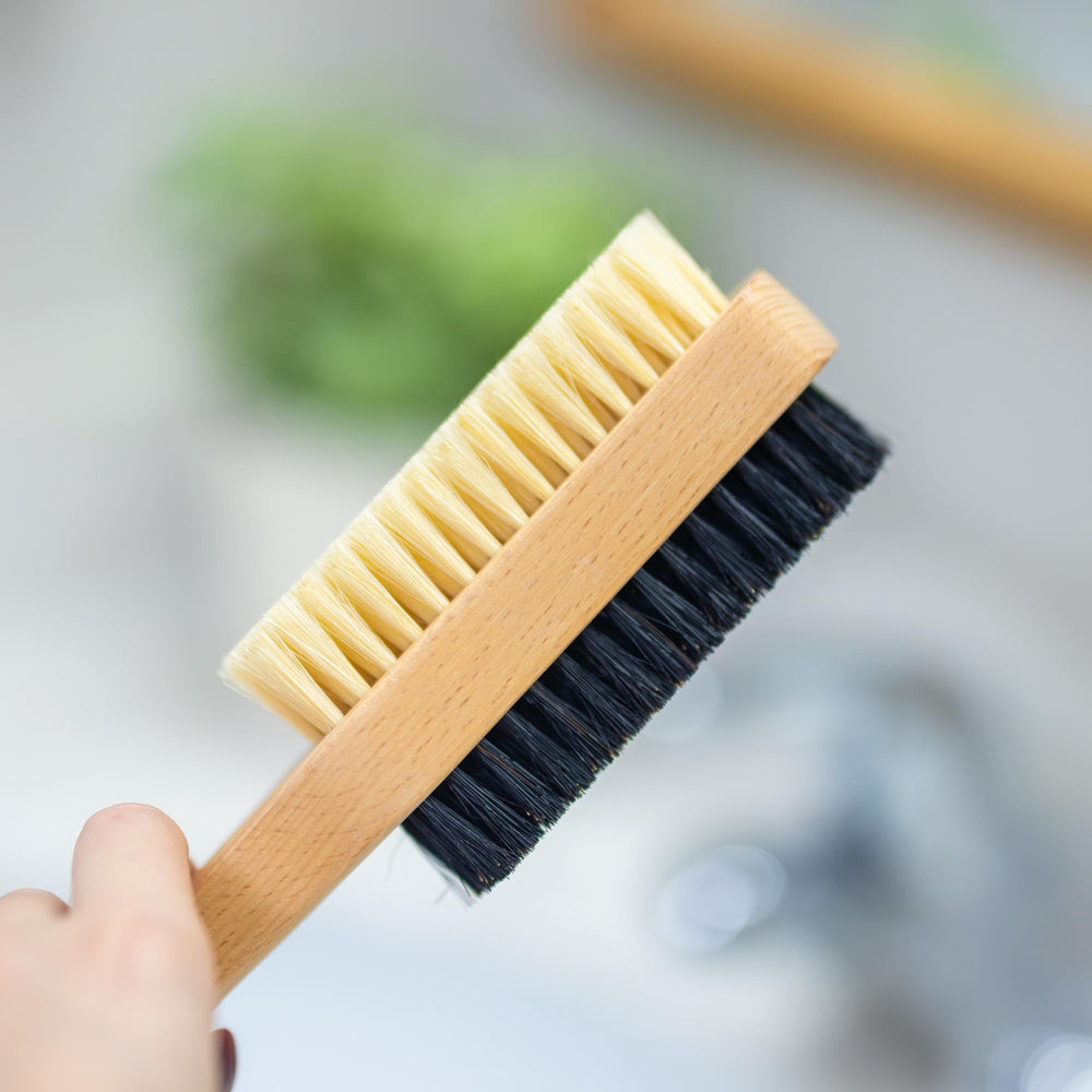 GranNaturals smoothing brush tame frizz and flyaways for a refined finish