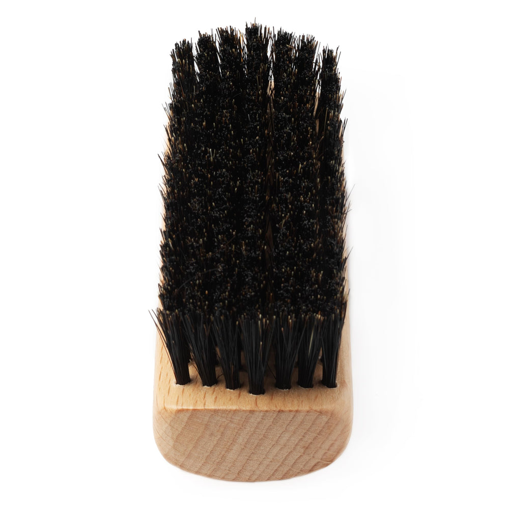 GranNaturals soft-medium bristles close-up shows gentle yet effective oil distribution.
