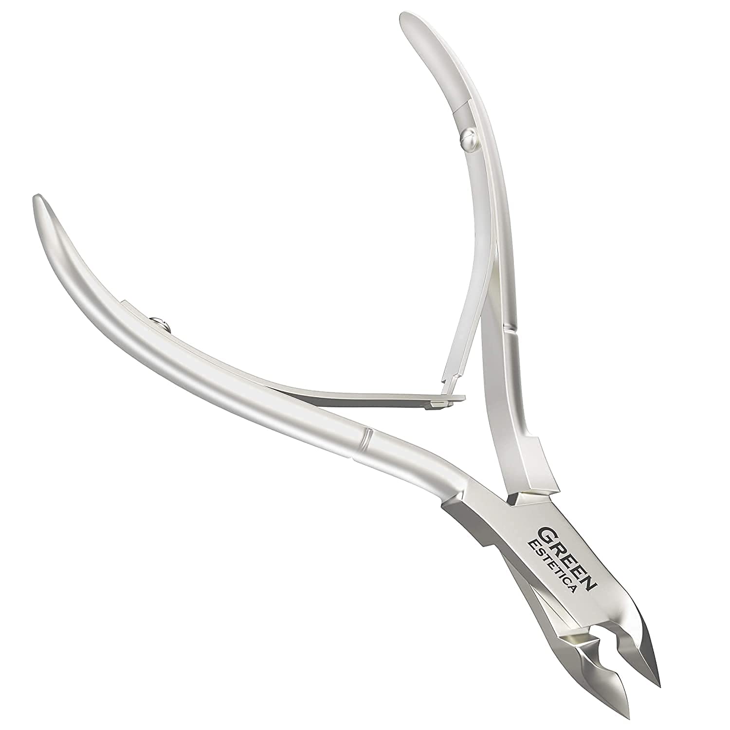 GREEN ESTETICA silver-cuticle-tools held in hand demonstrate ergonomic grip.