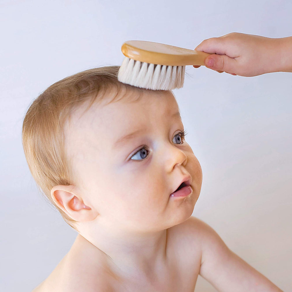 Green Sprouts Baby Comb for tangle removal and smooth detangling