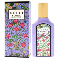 Gucci Flora Gorgeous Magnolia juice view shows a light, luminous color.