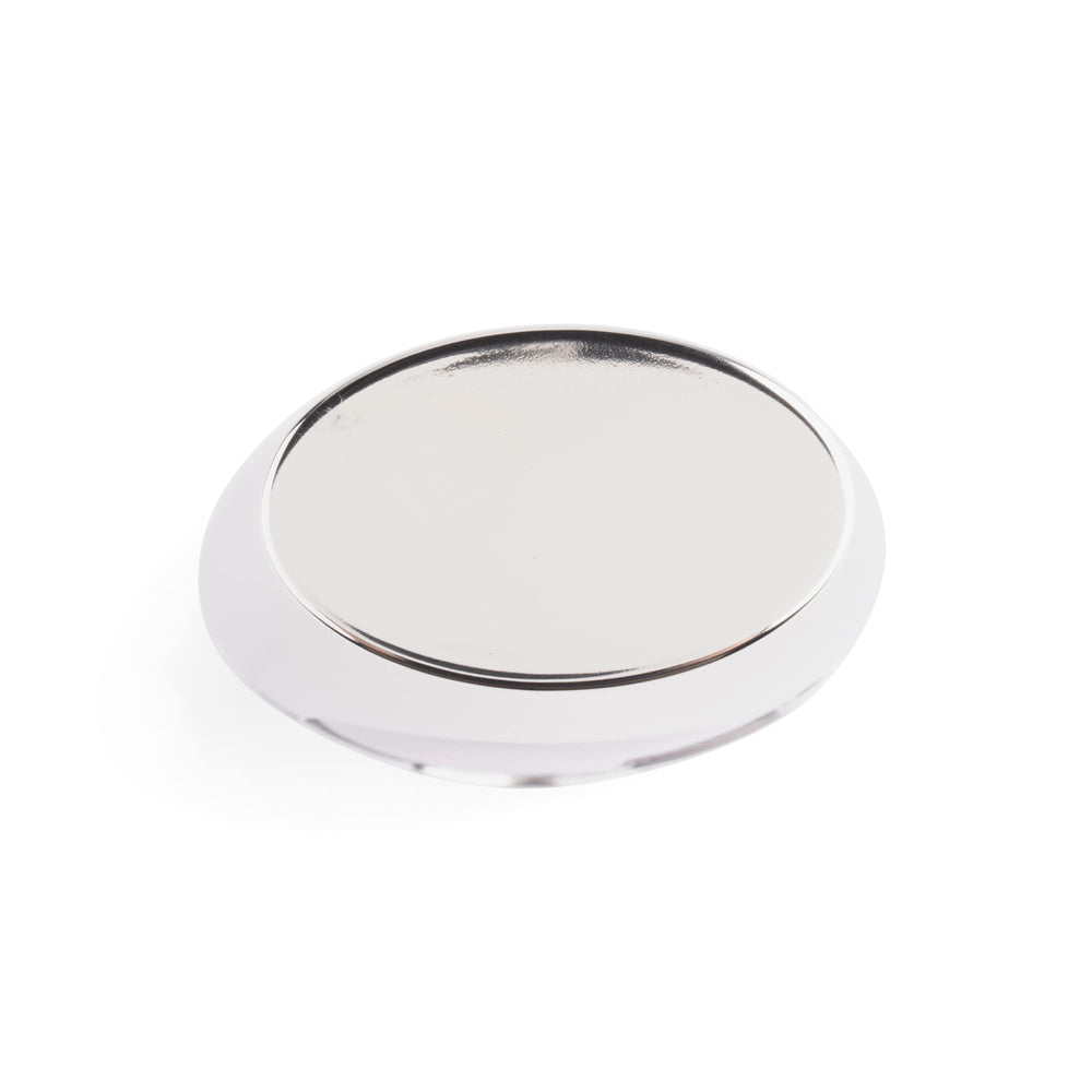 GUESS Women EDP cap closeup reveals modern design and logo