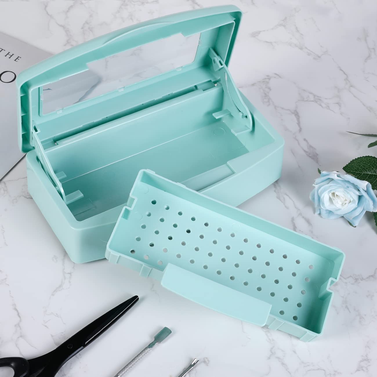 Durable Gusnilo plastic construction keeps the sterilizer sturdy for daily use.