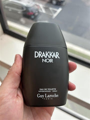 Guy Laroche Drakkar Noir bottle front showcases classic silhouette for everyday confidence.