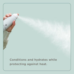 Hairitage spray protector en cabello seco, ideal antes de herramientas calientes.