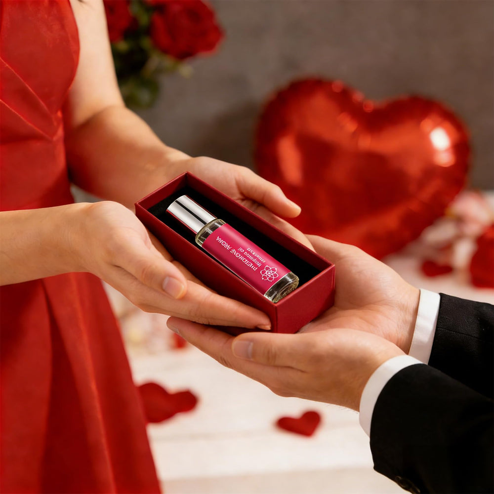 Halonly Roll-On Perfume scent-trail supports lasting impression throughout your day.