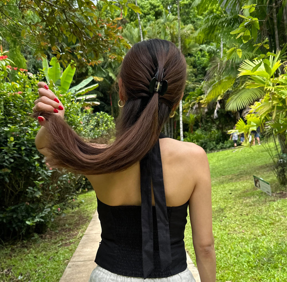 Hana Mia acetate black hair clip with soft shine for everyday elegance.