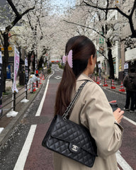 Hana Mia half-up style clip creates neat, comfortable updos.