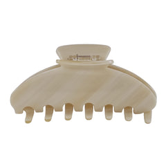 Hana Mia luxury cream clip close-up for everyday use and gentle hair hold.