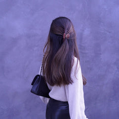 Hana Mia mocha brown acetate clip on hair highlights secure grip for busy mornings.