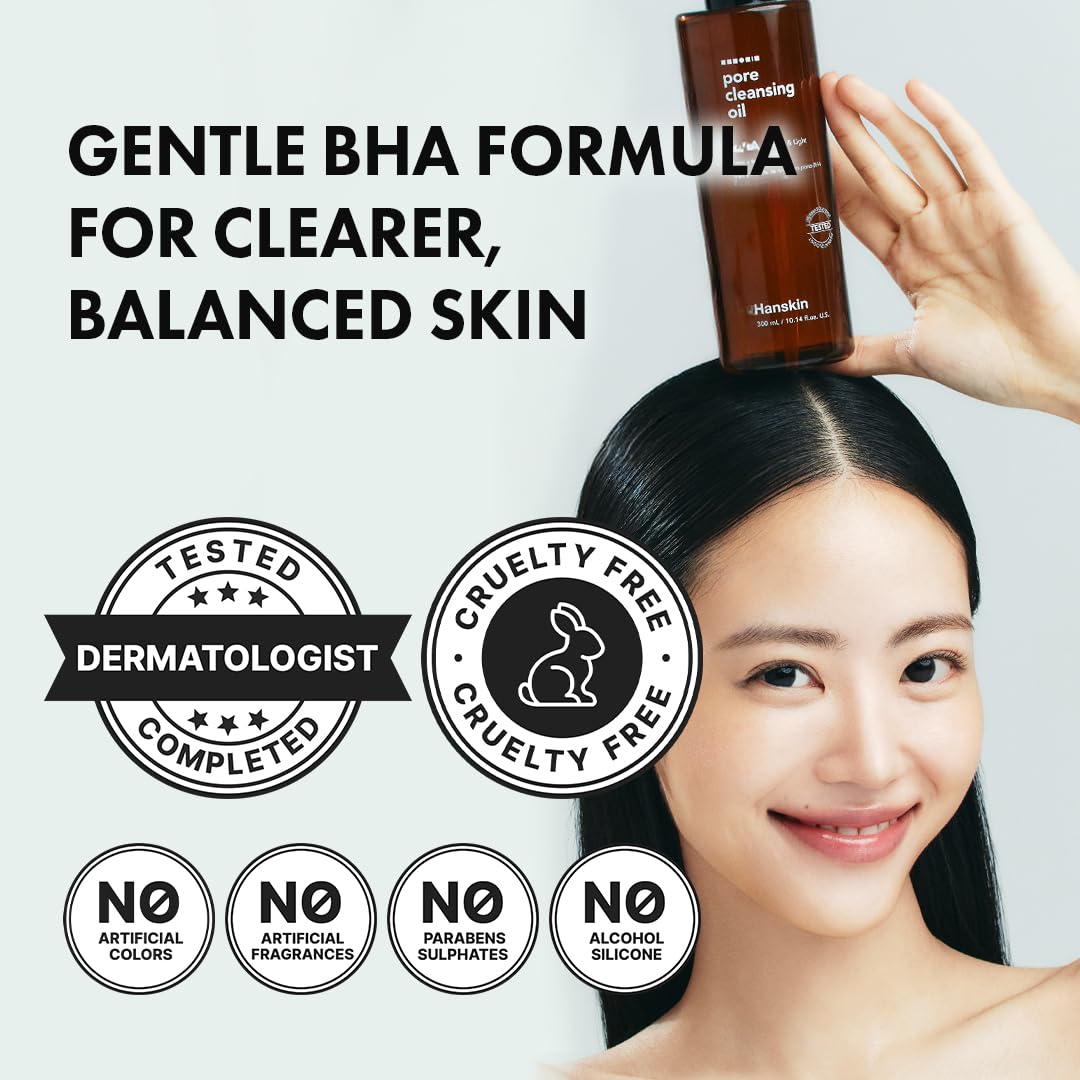 Hanskin BHA Pore Cleansing Oil features olive oil and jojoba oil for hydration.
