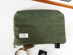 HAPPYHEIDI canvas-lined interior for easy cleaning and durability