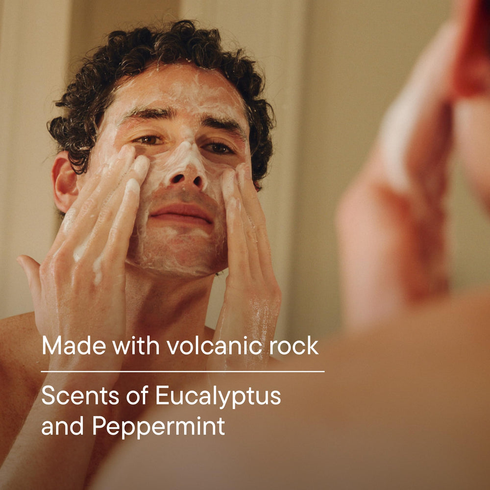 Harry's limpiador exfoliante de uso diario para mantener la piel fresca.