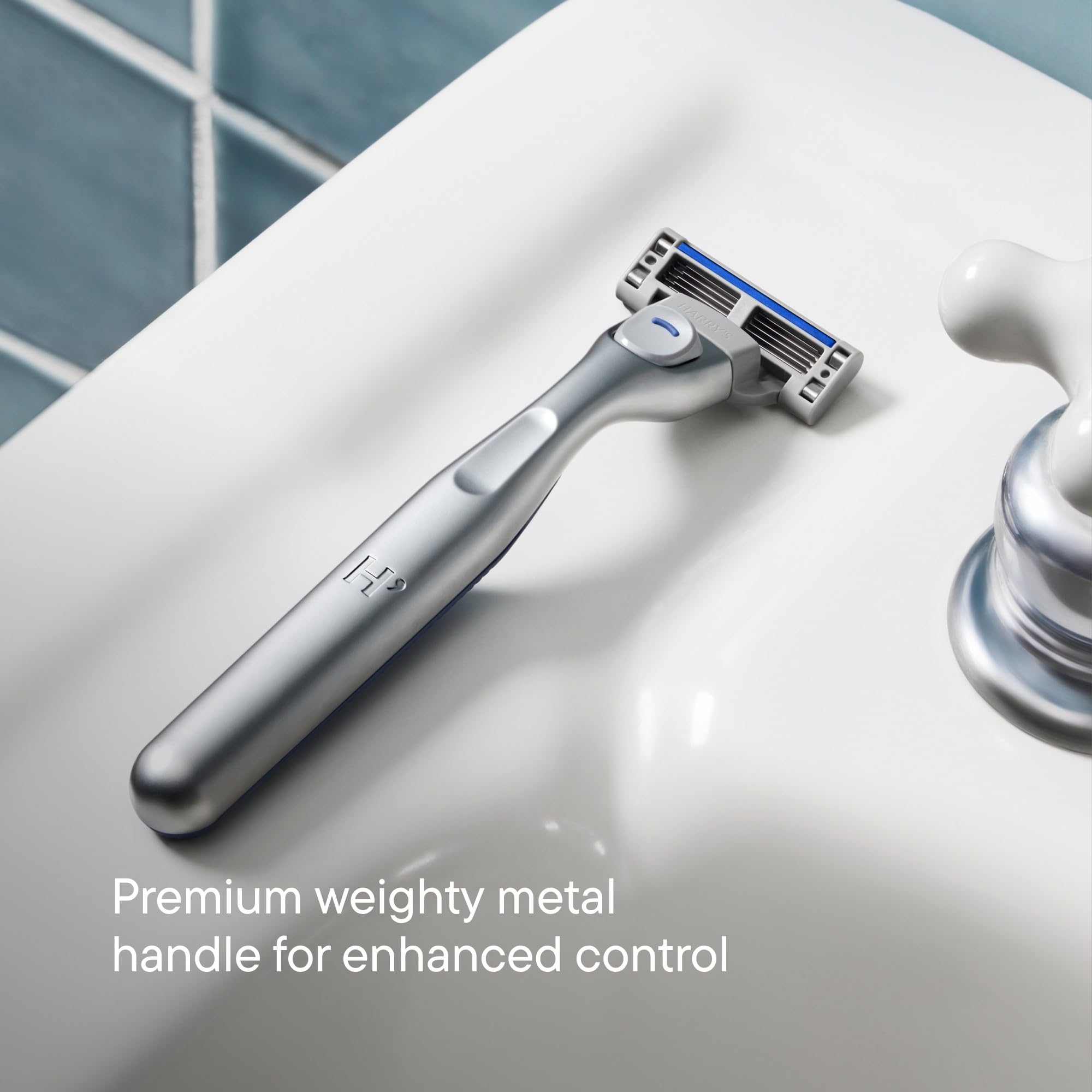 Harry's Plus push-button blade ejection for easy refills