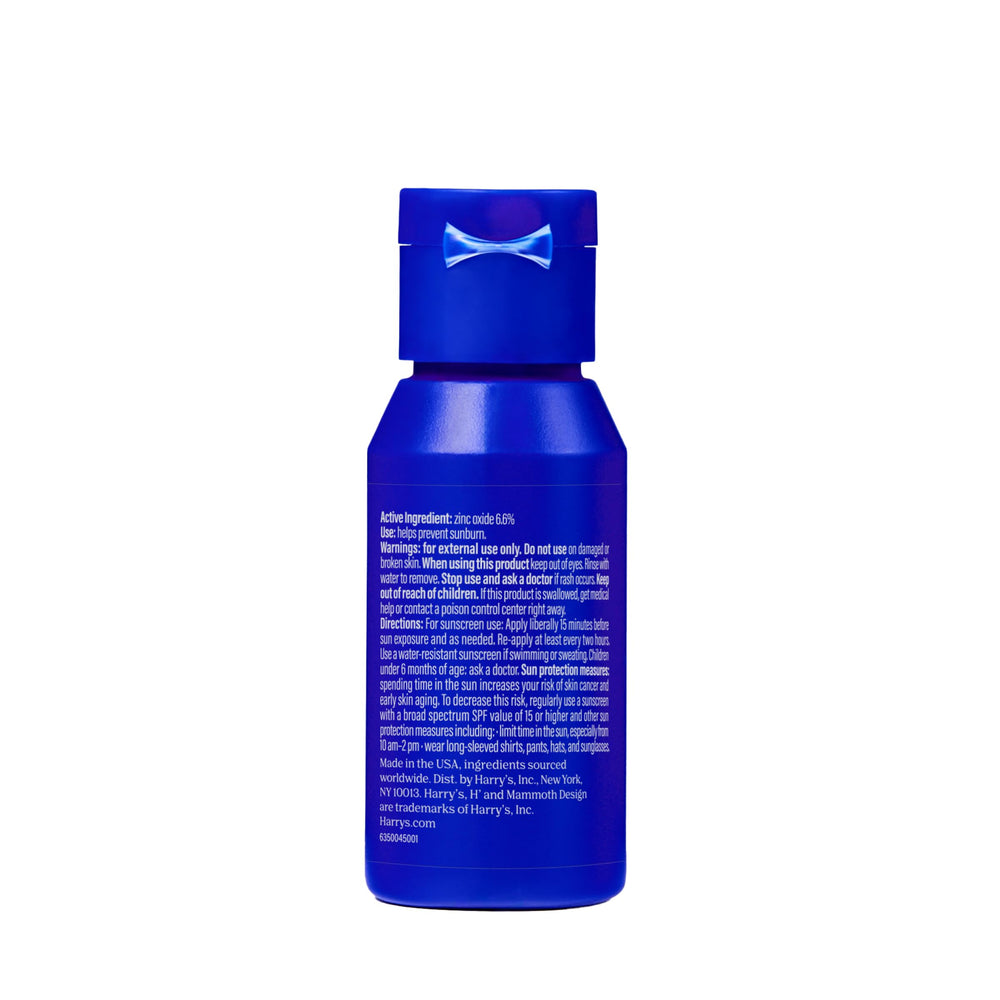 Ritual de cuidado facial con aroma a menta de Harry's