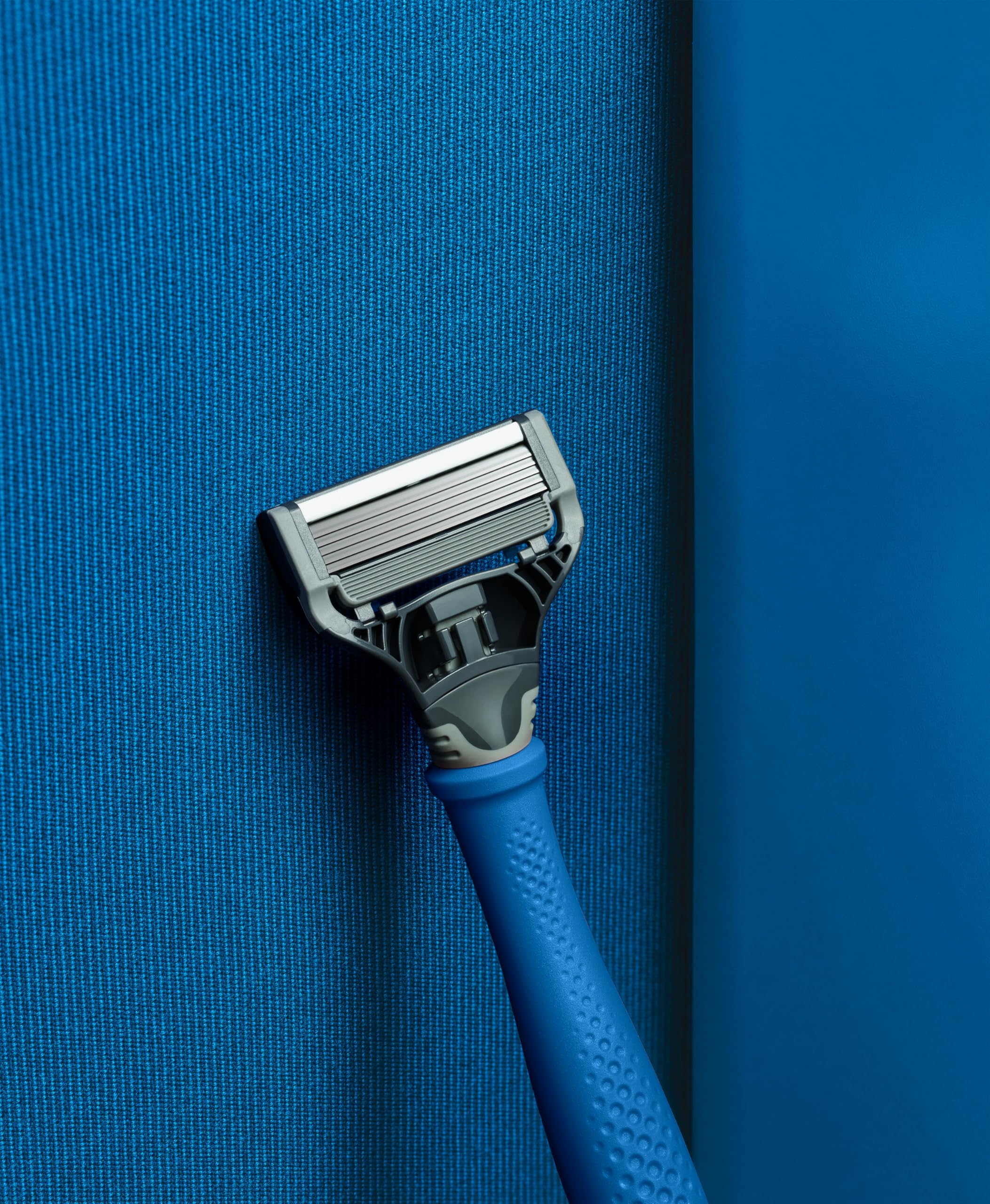 Harry's travel cover protects blades on the go.
