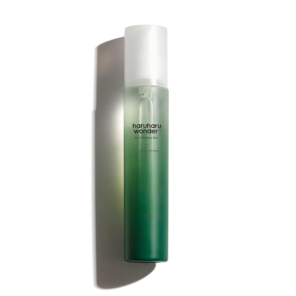 HARUHARU Wonder Black Bamboo Mist: botella lista para hidratar la piel y refrescarla