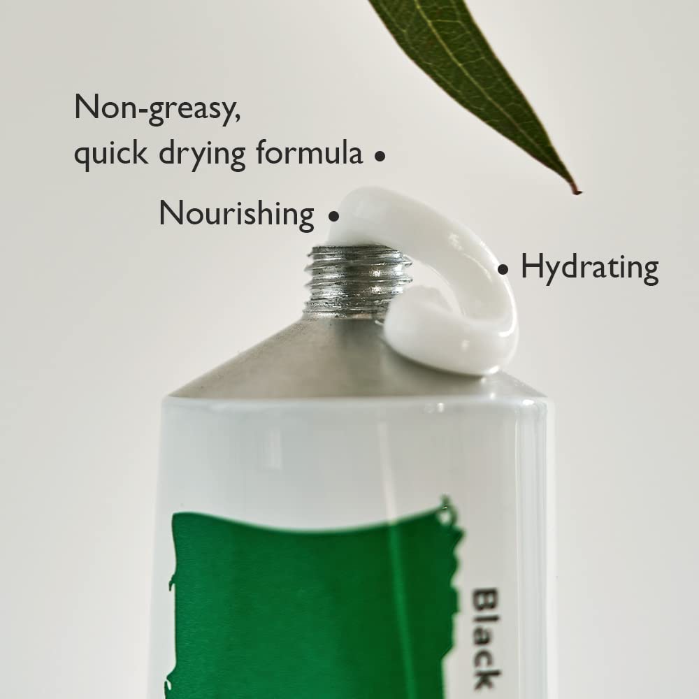 HARUHARU Wonder panthenol y tocoferol protegen la piel de las manos.