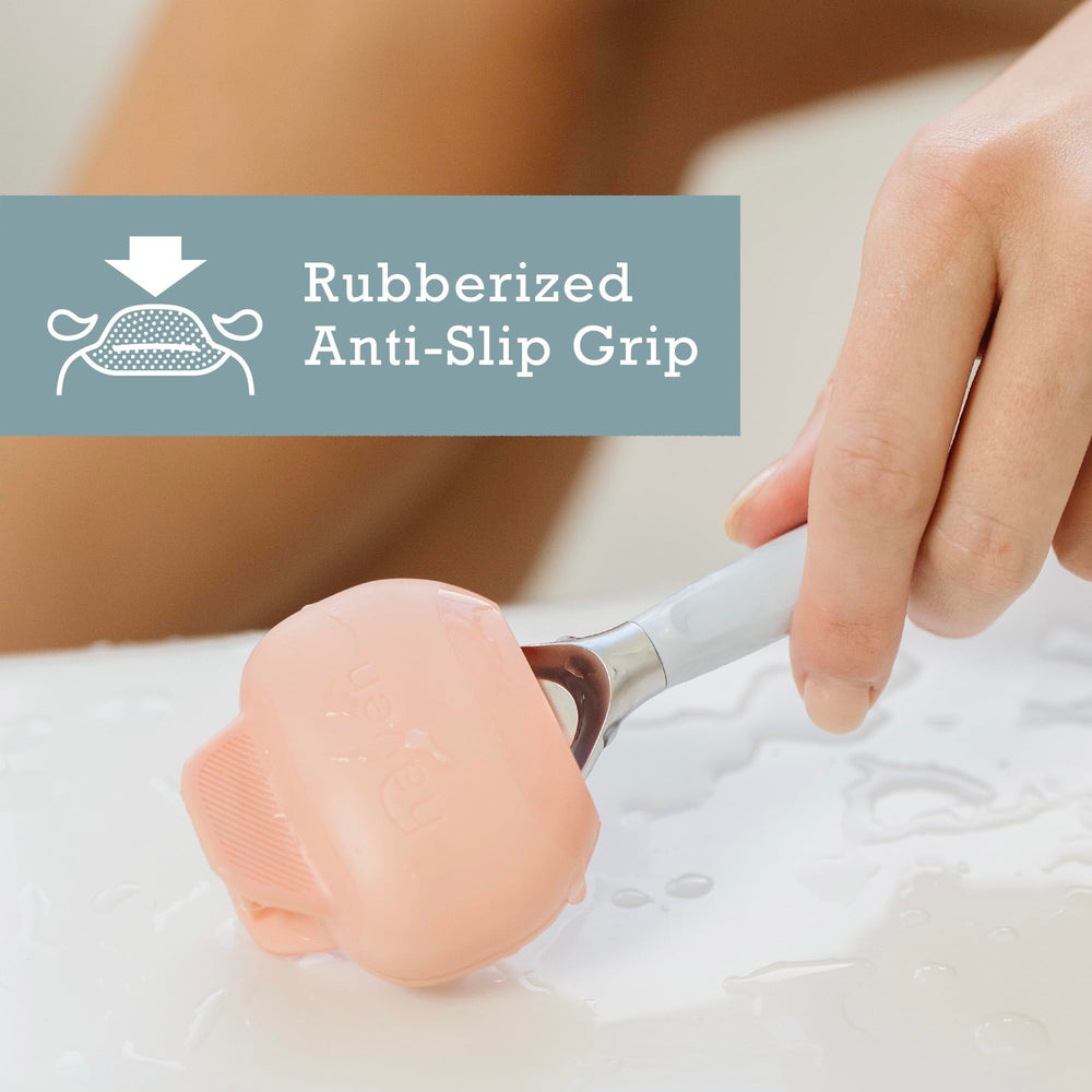 Haven protector keeps razor clean during camping or vacations