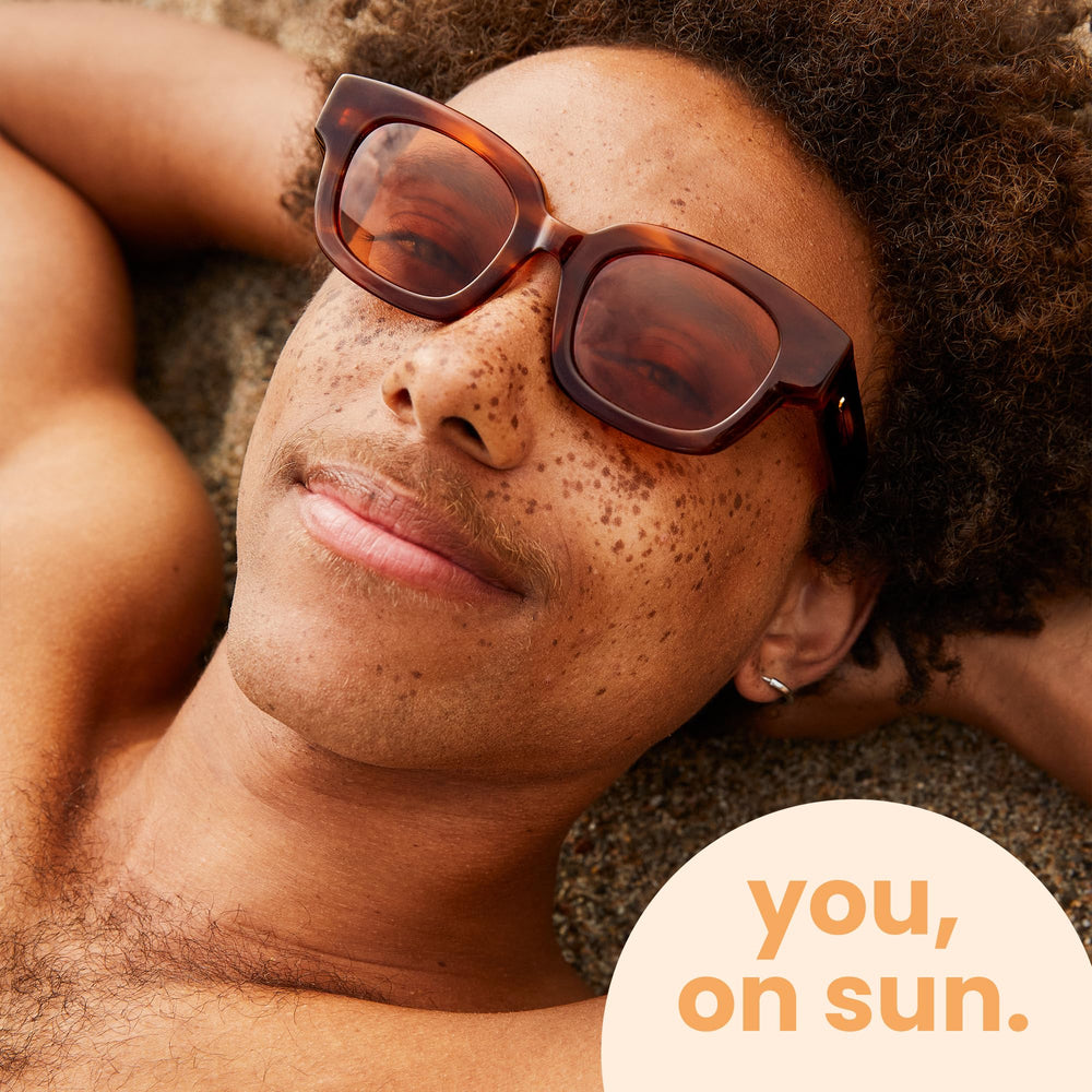 Iconic Hawaiian Tropic scent evokes tropical vacations and island vibes.
