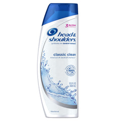Head & Shoulders Classic Clean bottle pour supports dandruff control and scalp moisturization.