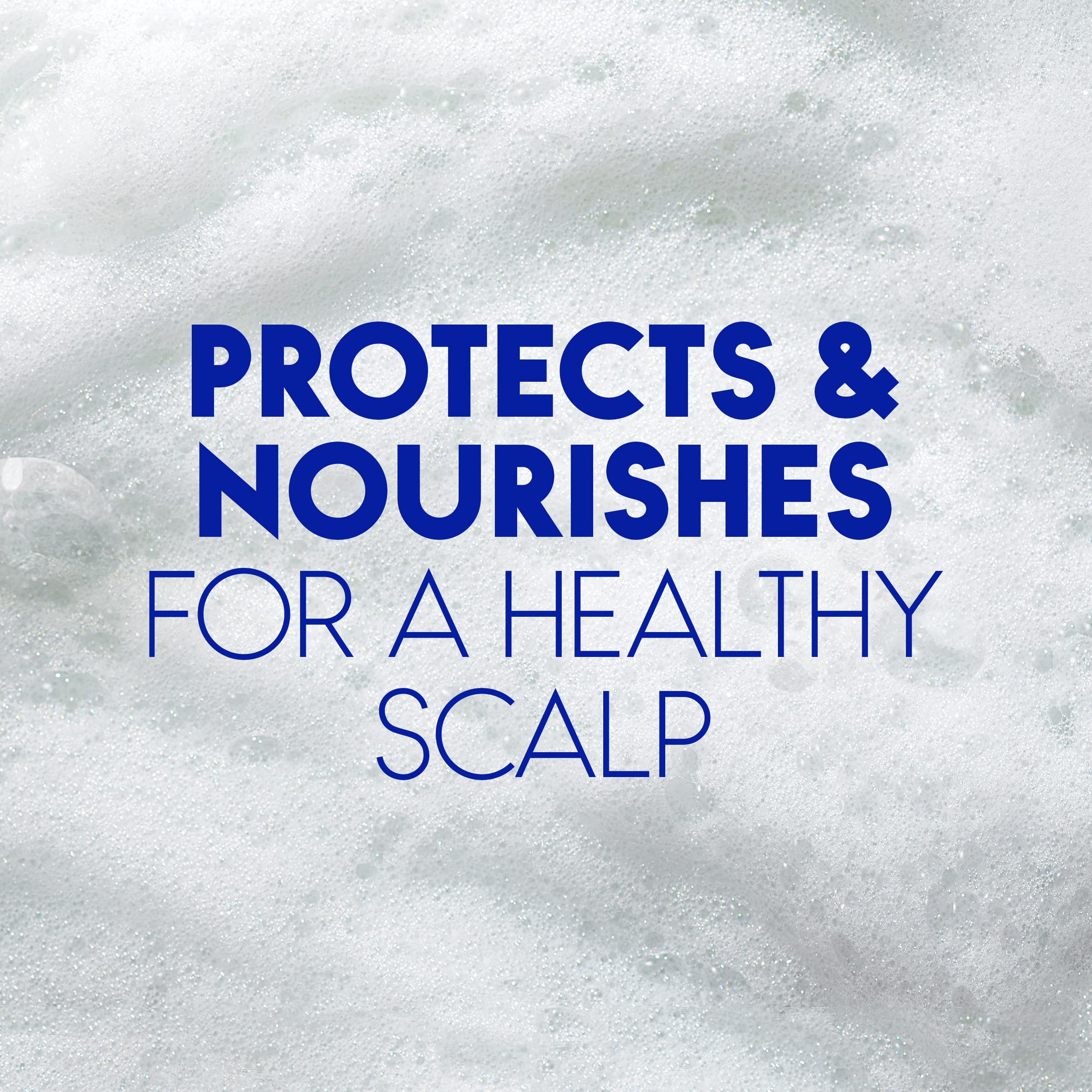 Head & Shoulders Classic Clean label closeup shows trusted anti-dandruff formula.