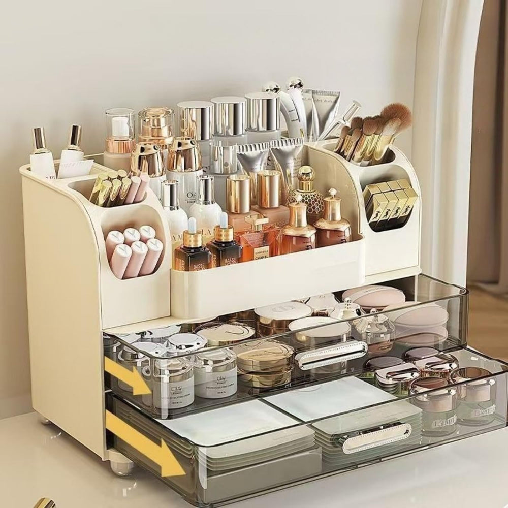 Heaime eyeliner and palette display keeps essentials within easy reach.