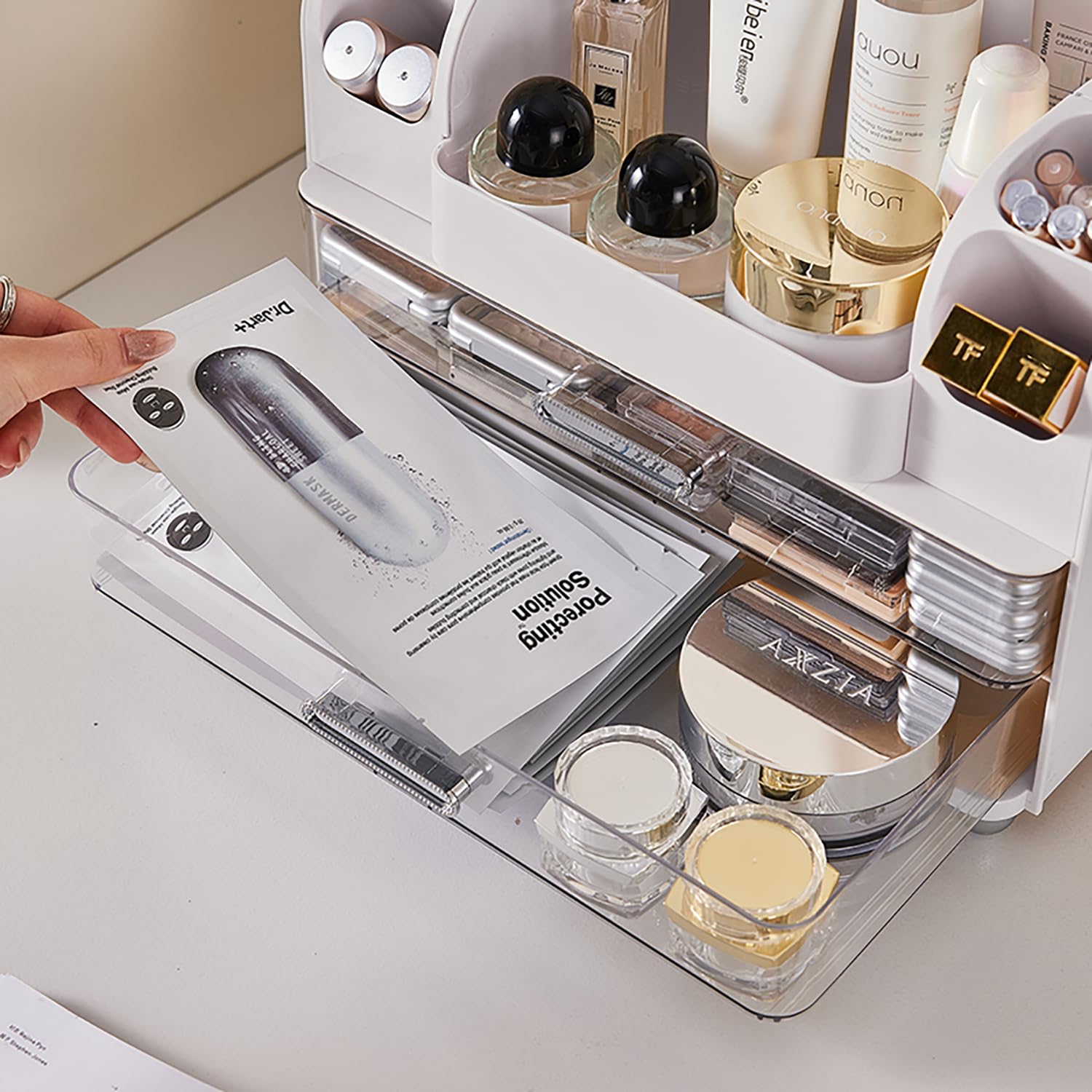 Heaime open top space ideal for tall bottles or facial serums