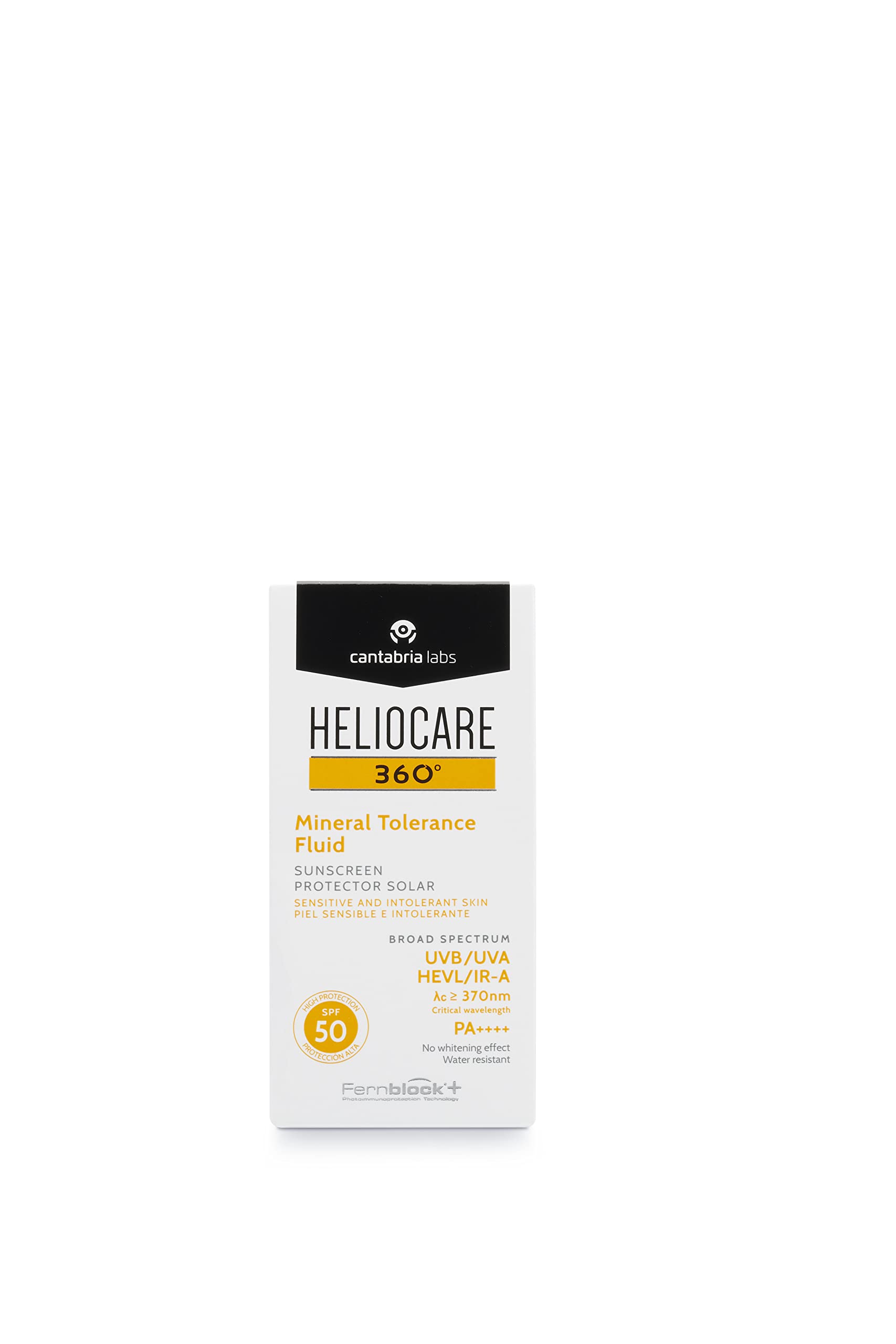 Heliocare 360 Mineral Tolerance Fluid texture-application demonstrates rapid absorption and an invisible finish.