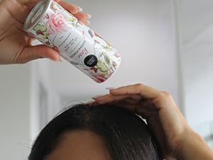 Herb & Root sandalwood dusting powder with soothing aroma