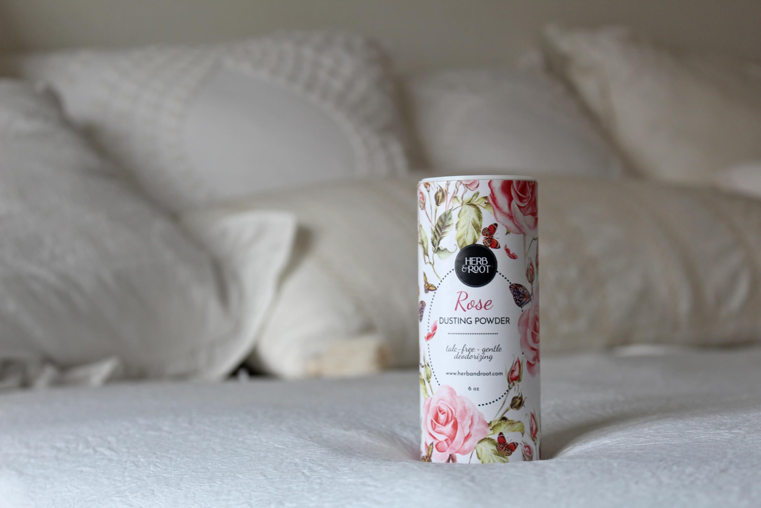 Herb & Root vanilla dusting powder for soft scent and comfort