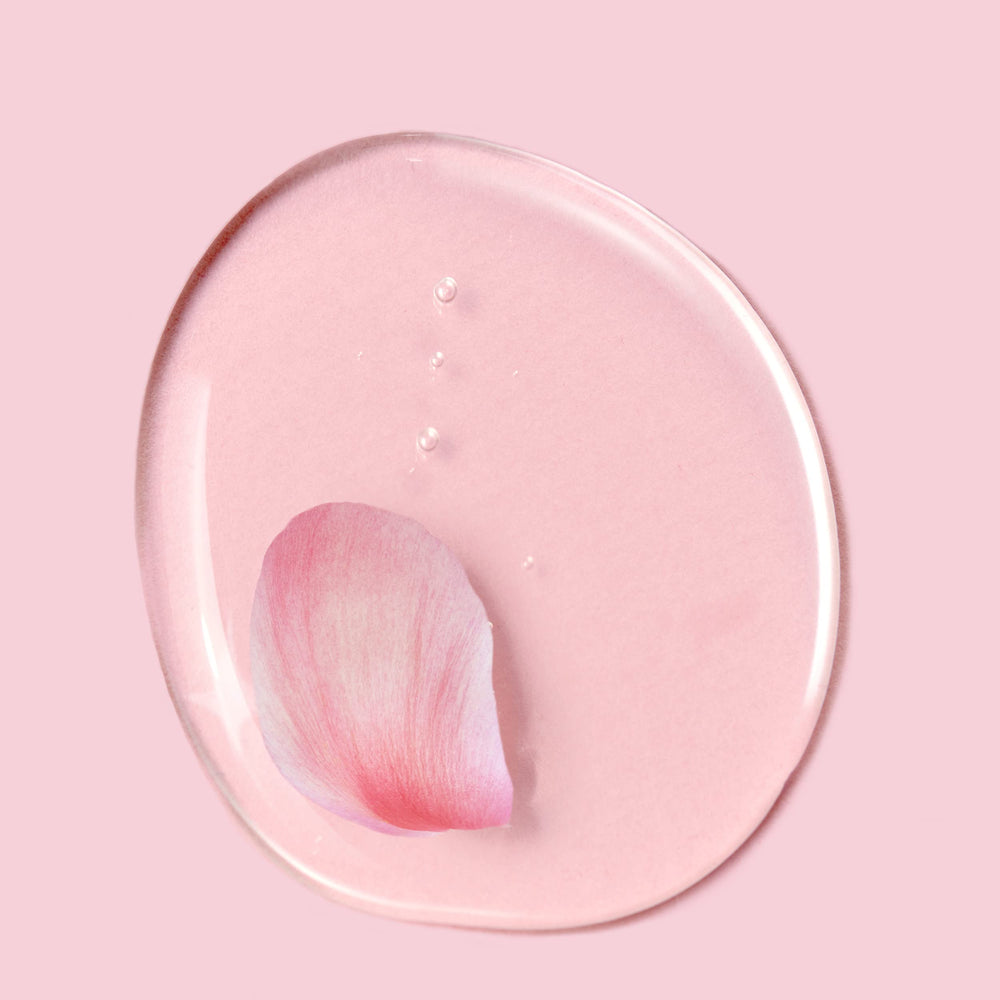 Protección de color para cabellos teñidos con champú sin silicona.