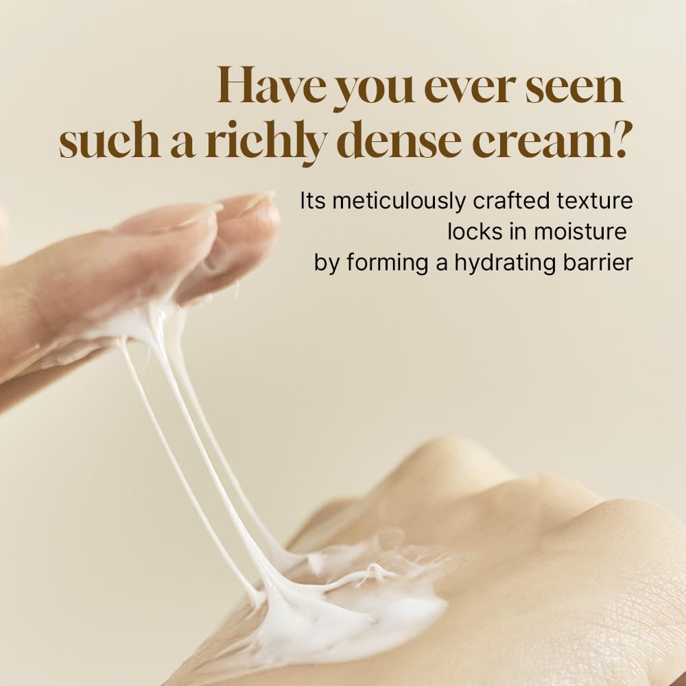 Close-up texture of HEVEBLUE Centella Cream, creamy and soothing
