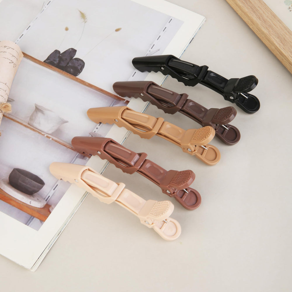 HH&LL hair clip easy to open and securely holds hair tightly.
